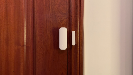 Wireless_smart_security_sensor_installed_compact_and_discreet_design